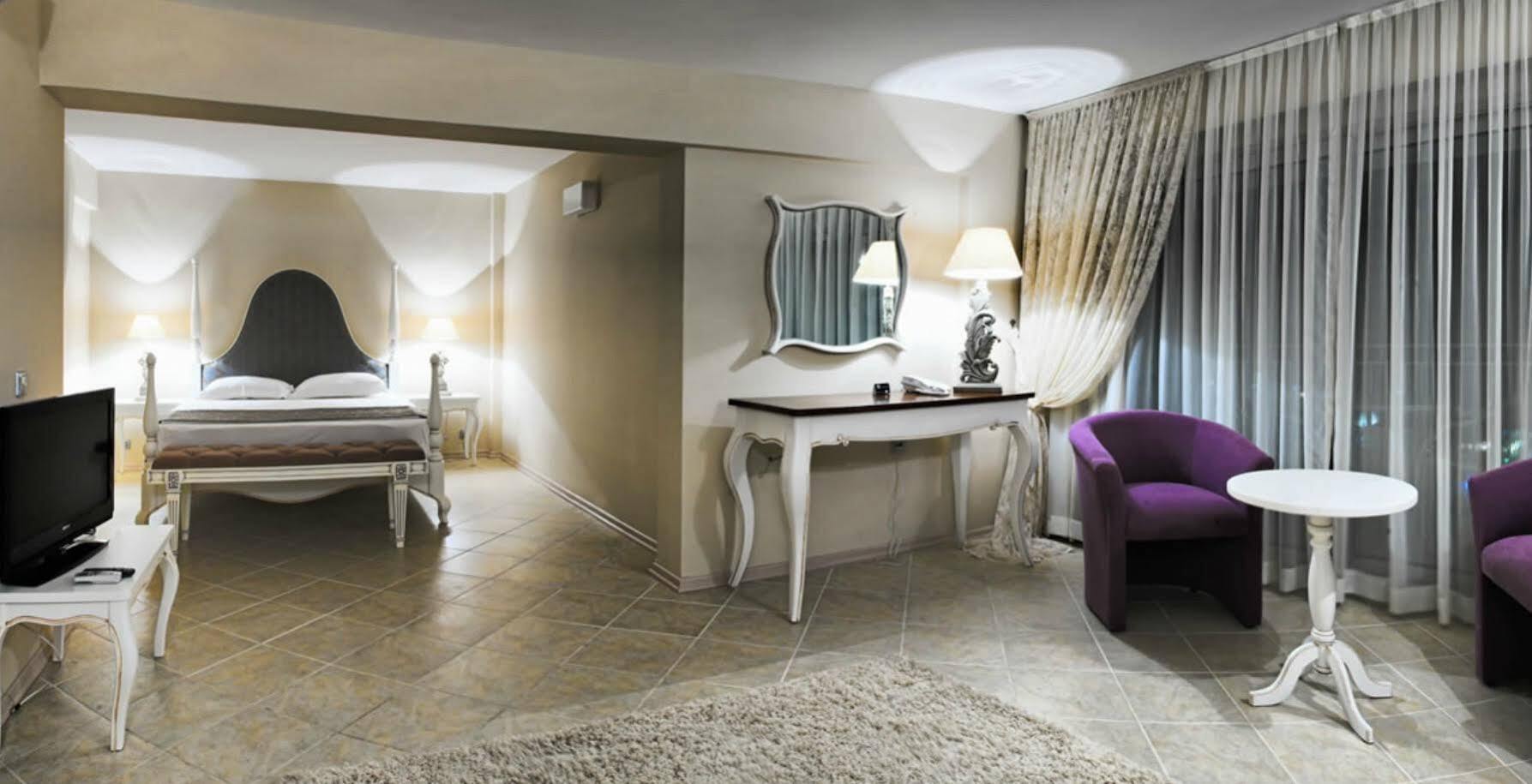 Lavista Boutique Hotel & Spa (Adults Only) Kusadası Esterno foto